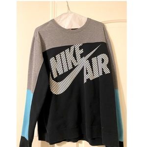 Men’s Nike crew neck